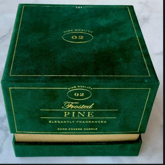 DW HOME FROSTED PINE CANDLE RICHLY SCENTED GIFT BOX NEW - Picture 3 of 4